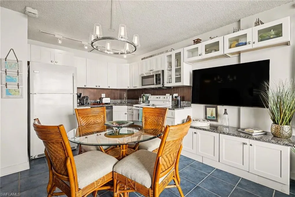 7330 Estero Boulevard #202 Fort Myers Beach, FL 33931