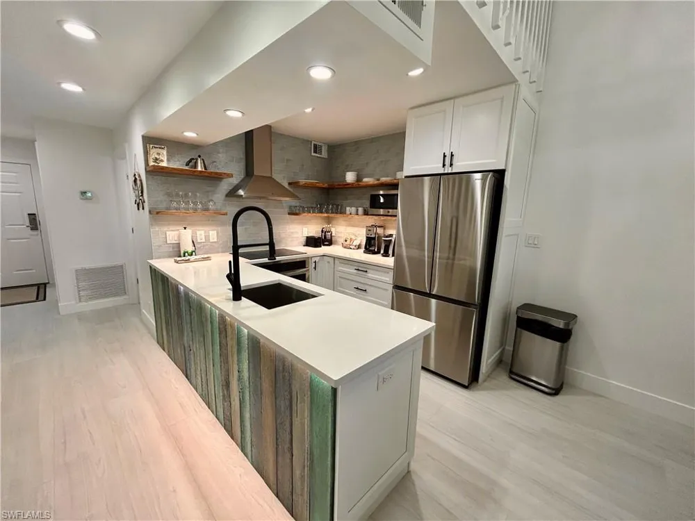 2122 Gulf Beach Villas Captiva, FL 33924