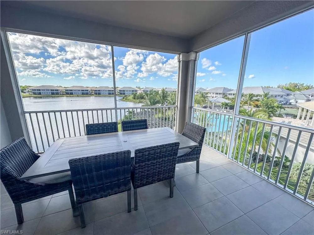 163 Indies Drive E #206 Naples, FL 34114