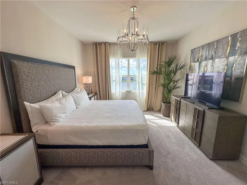 163 Indies Drive E #206 Naples, FL 34114