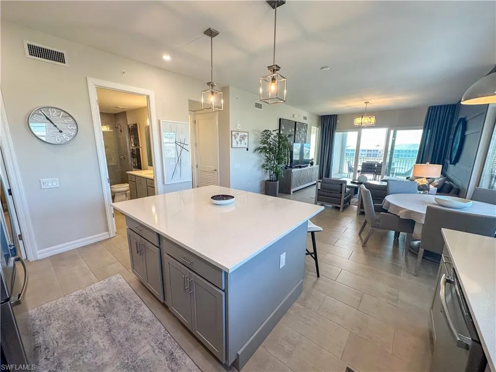 163 Indies Drive E #206 Naples, FL 34114