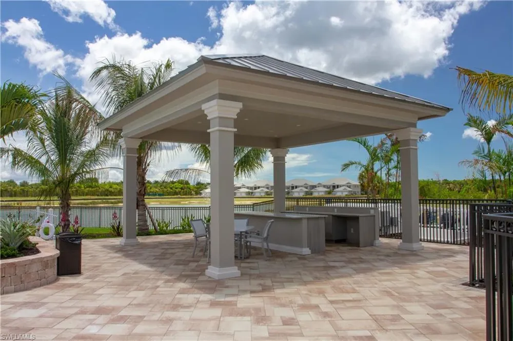 163 Indies Drive E #206 Naples, FL 34114