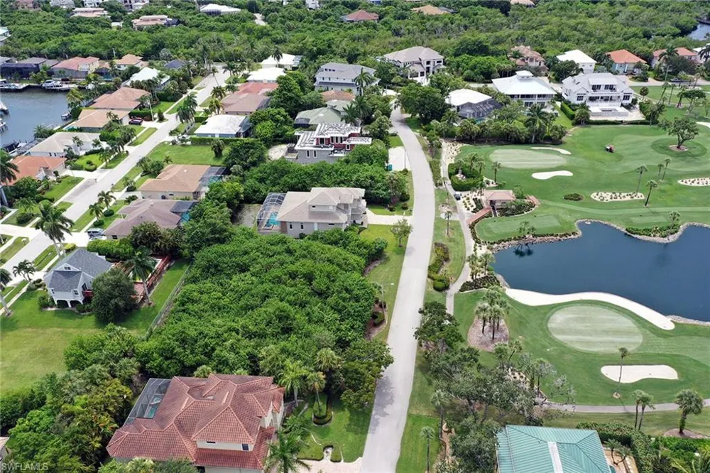 321 Hideaway Circle S Marco Island, FL 34145