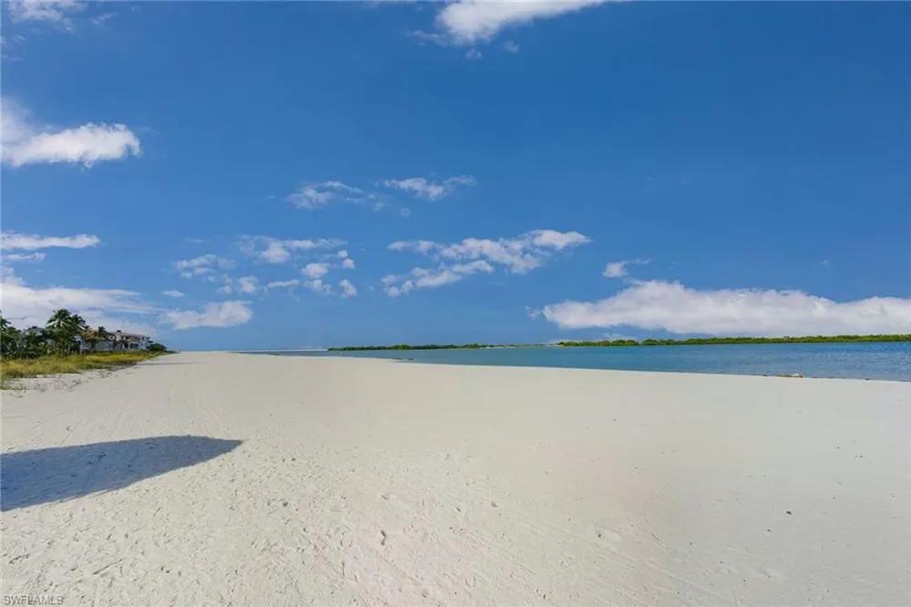 321 Hideaway Circle S Marco Island, FL 34145