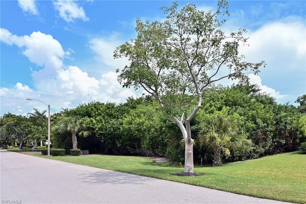 321 Hideaway Circle S Marco Island, FL 34145