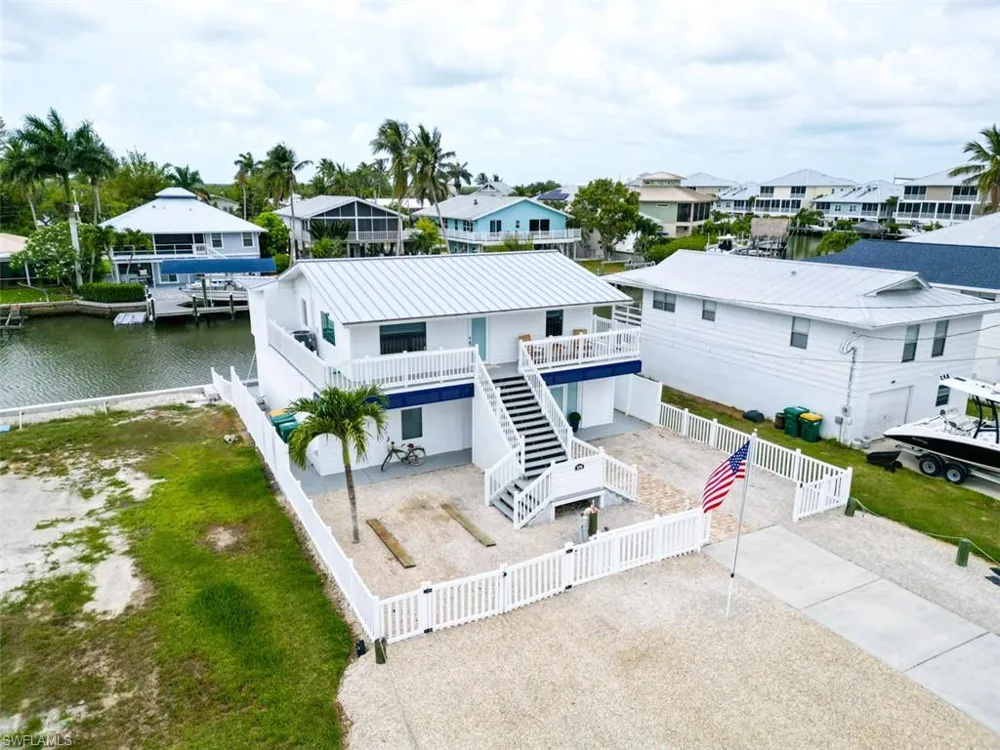 576 Coconut Avenue Goodland, FL 34140