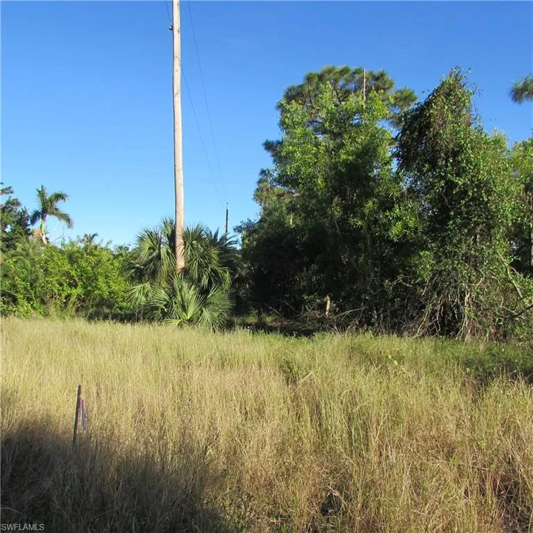 10011 Stringfellow Road St. James City, FL 33956