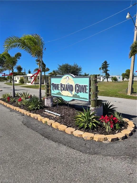 7228 Cobiac Drive St. James City, FL 33956
