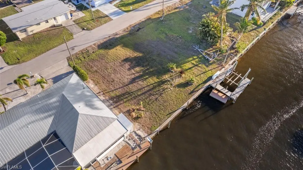 2656 Clyde Street Matlacha, FL 33993