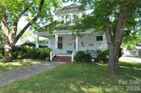 121 Hemphill Avenue