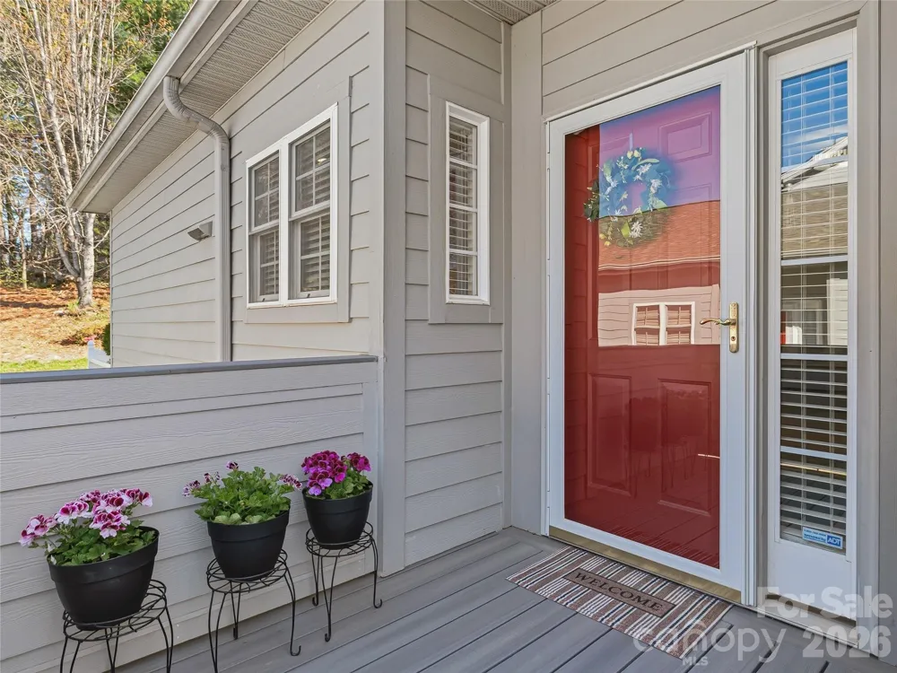 23 Holiday Drive Arden, NC 28704