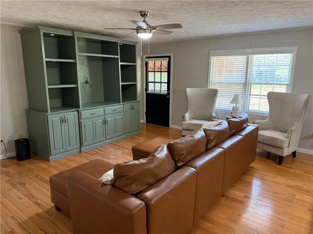 603 Wall Bridge Road Clarkesville, GA 30523