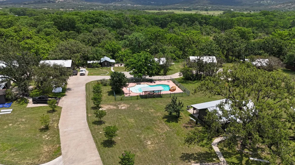 190 Oak Hill Drive Leakey, TX 78873