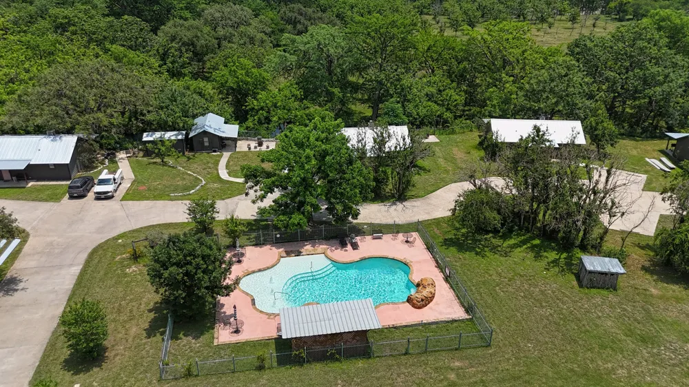 190 Oak Hill Drive Leakey, TX 78873
