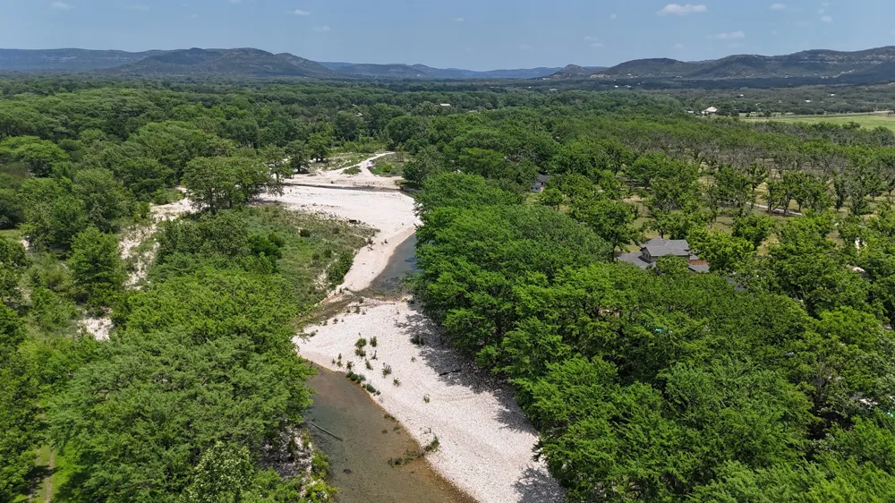 190 Oak Hill Drive Leakey, TX 78873