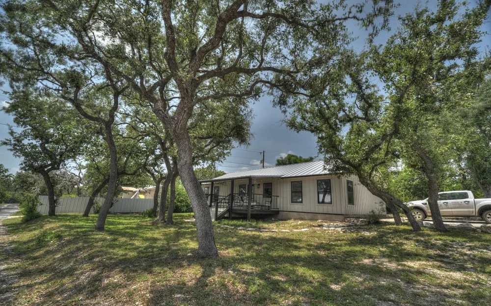 190 Oak Hill Drive Leakey, TX 78873