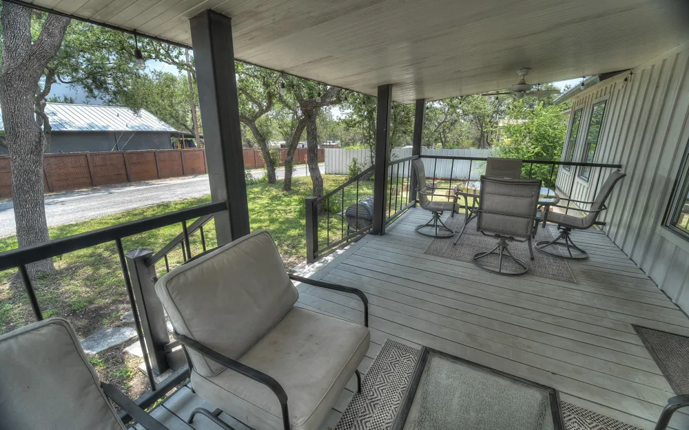 190 Oak Hill Drive Leakey, TX 78873