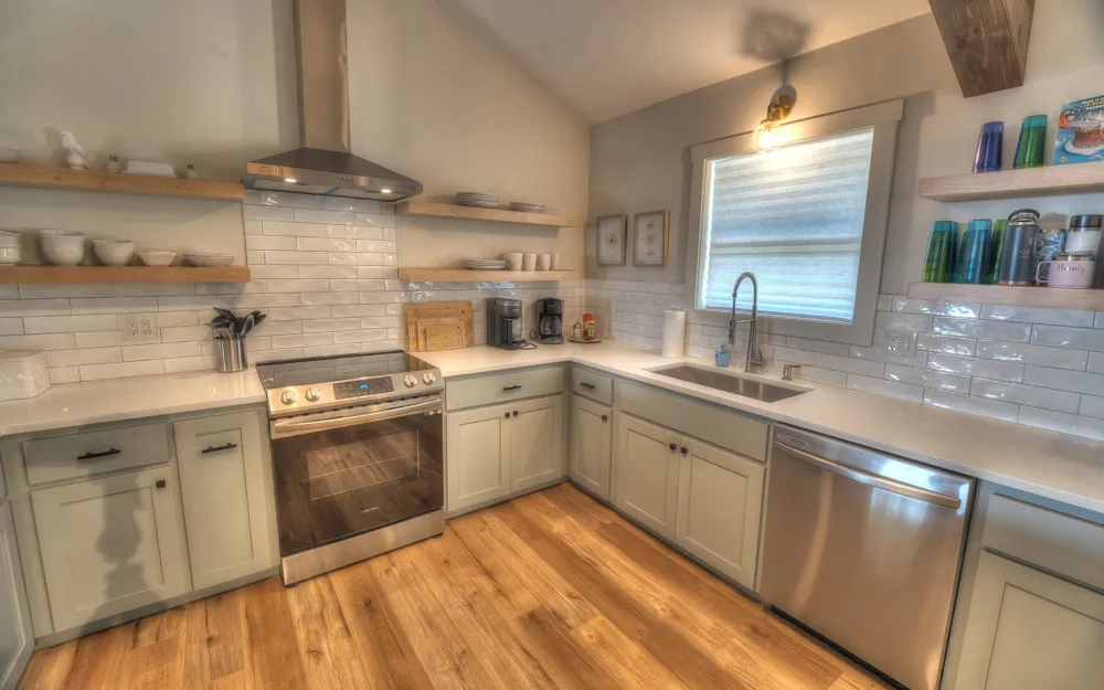 190 Oak Hill Drive Leakey, TX 78873