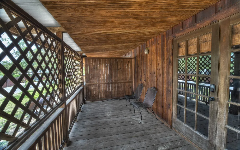 191 Oak Hill Drive Leakey, TX 78873