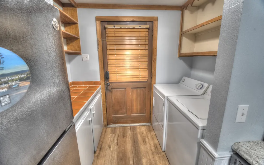 191 Oak Hill Drive Leakey, TX 78873