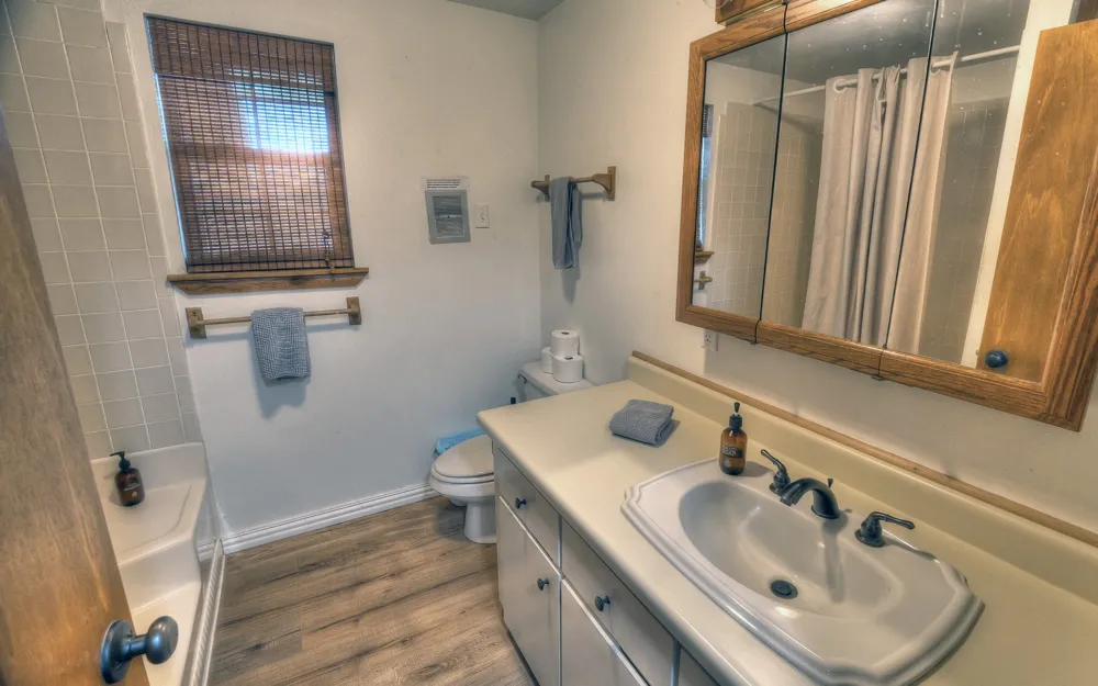 191 Oak Hill Drive Leakey, TX 78873