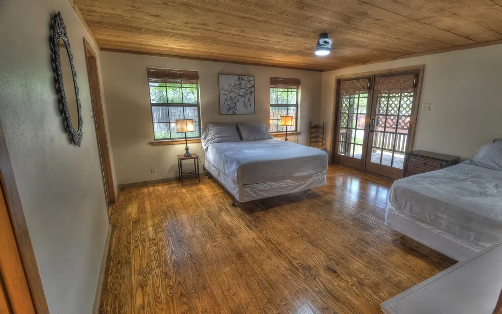 191 Oak Hill Drive Leakey, TX 78873