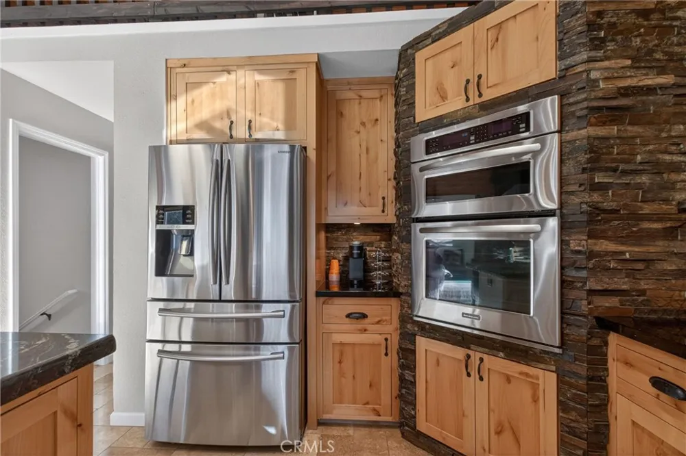 22437 Robin Hood Twain Harte, CA 95383