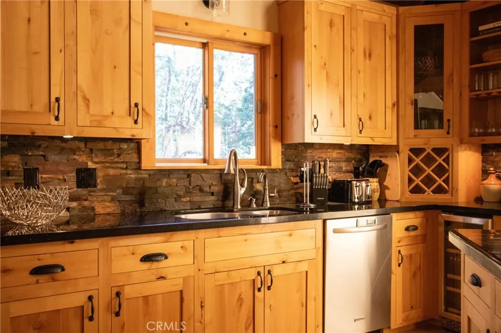 22437 Robin Hood Twain Harte, CA 95383