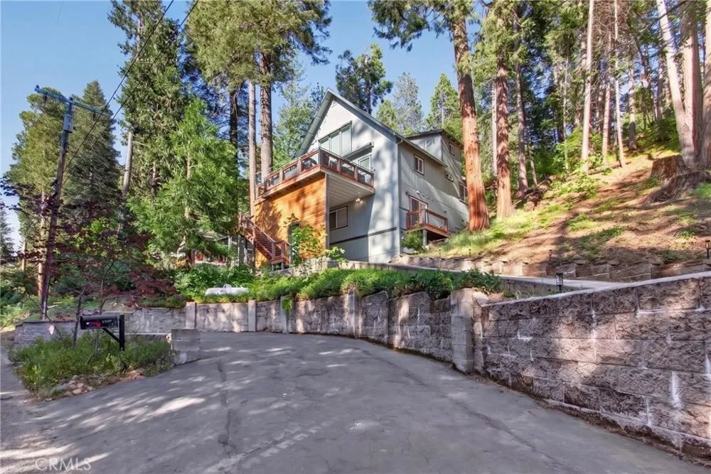22437 Robin Hood Twain Harte, CA 95383