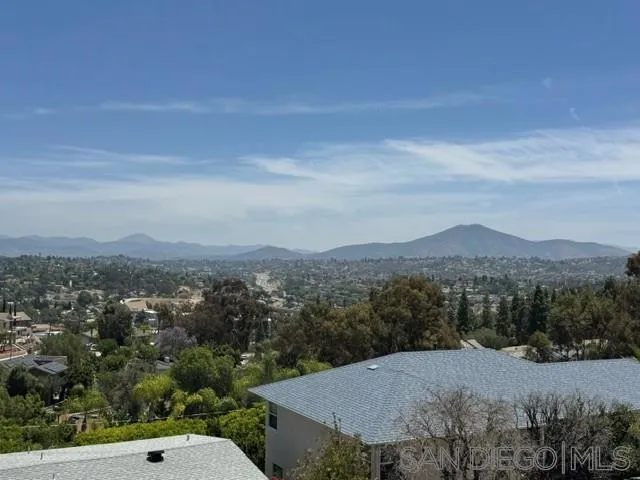 4322 Beverly Drive La Mesa, CA 91941