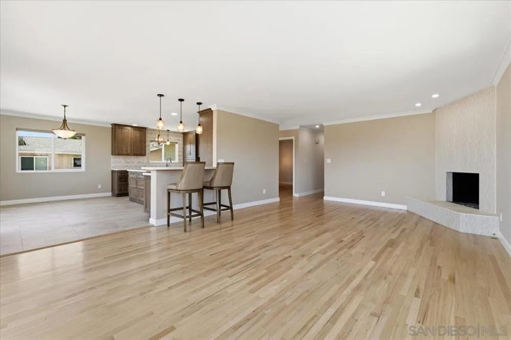 4322 Beverly Drive La Mesa, CA 91941