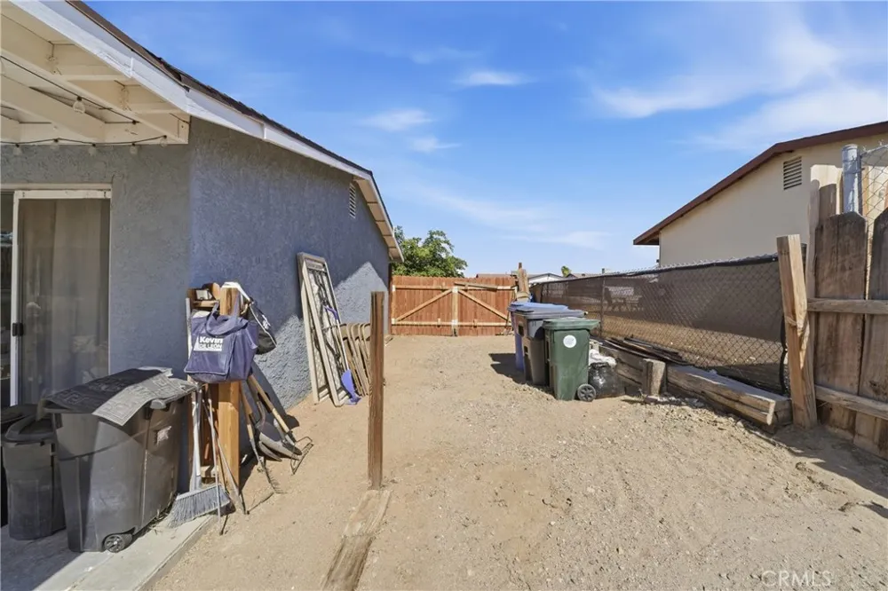 2004 Rushmore Barstow, CA 92311