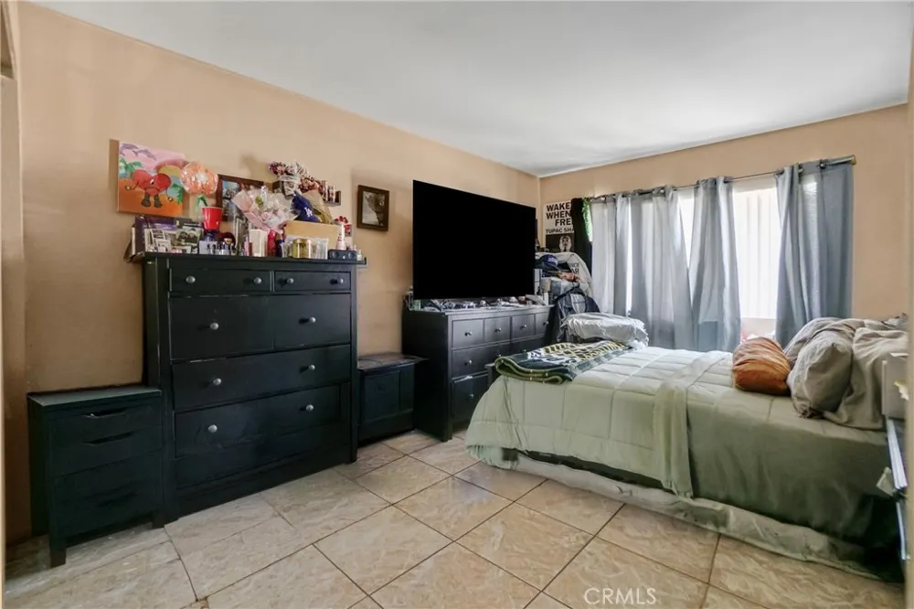 8118 Alameda Downey, CA 90242