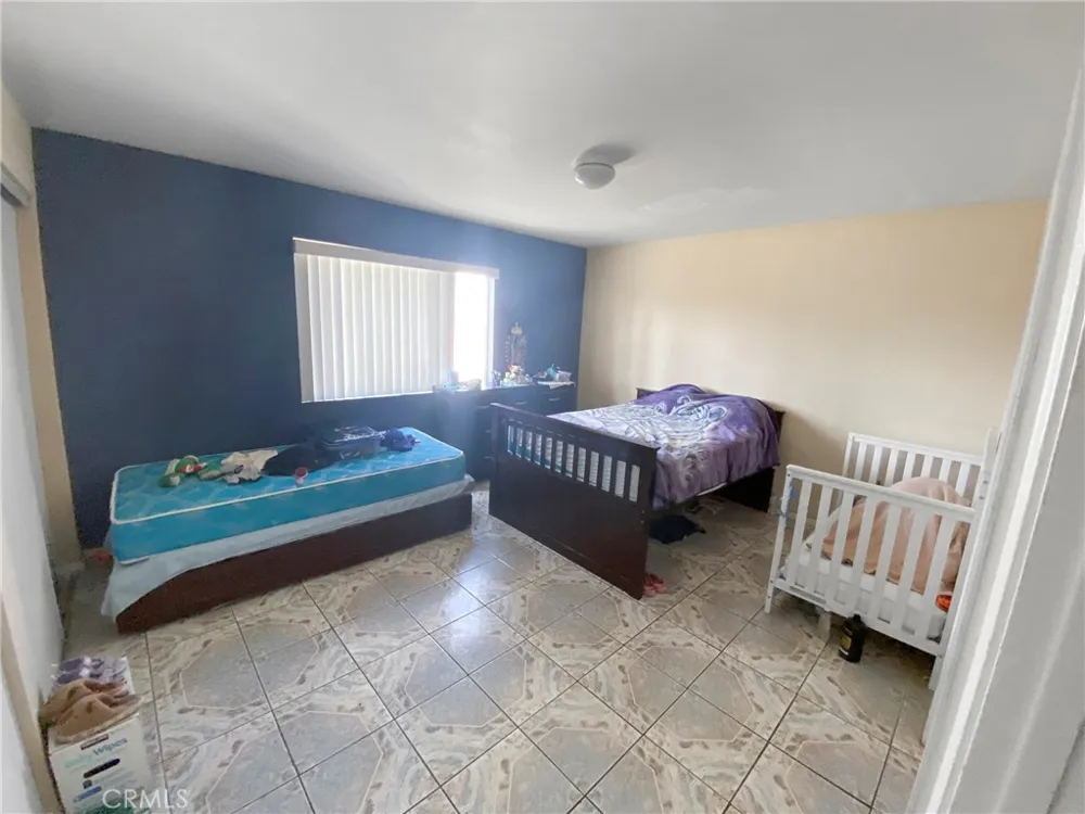 8118 Alameda Downey, CA 90242