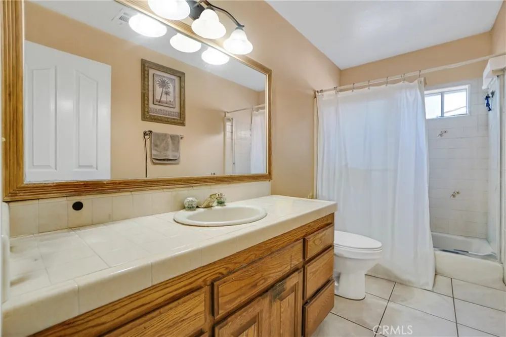 8118 Alameda Downey, CA 90242