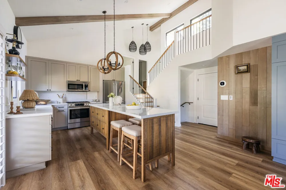 27721 Peninsula Drive #228 Lake Arrowhead, CA 92352