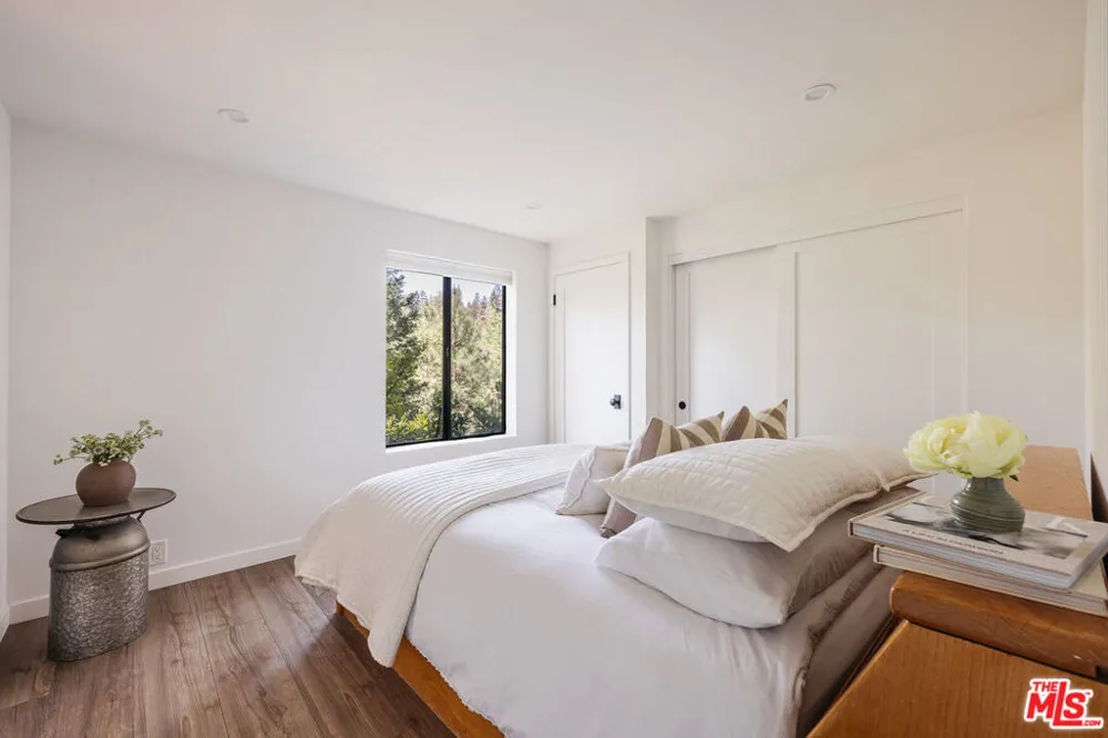 27721 Peninsula Drive #228 Lake Arrowhead, CA 92352