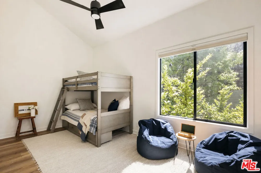 27721 Peninsula Drive #228 Lake Arrowhead, CA 92352