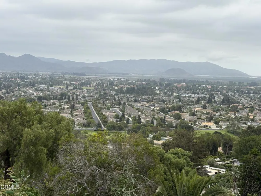 690 Corriente Court Camarillo, CA 93010