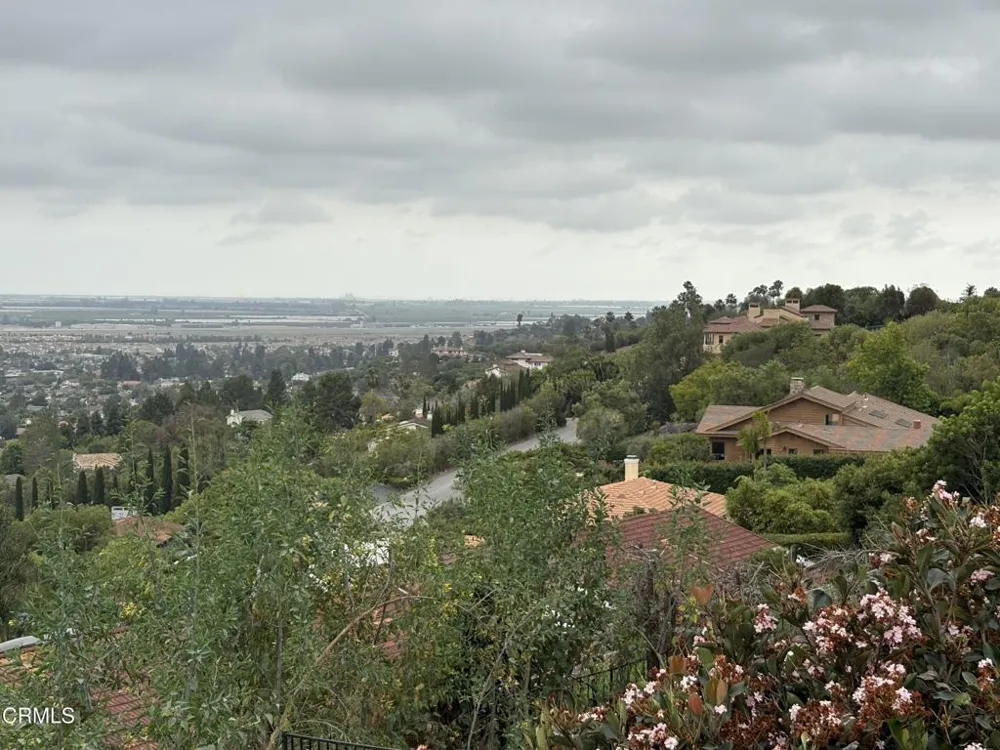690 Corriente Court Camarillo, CA 93010