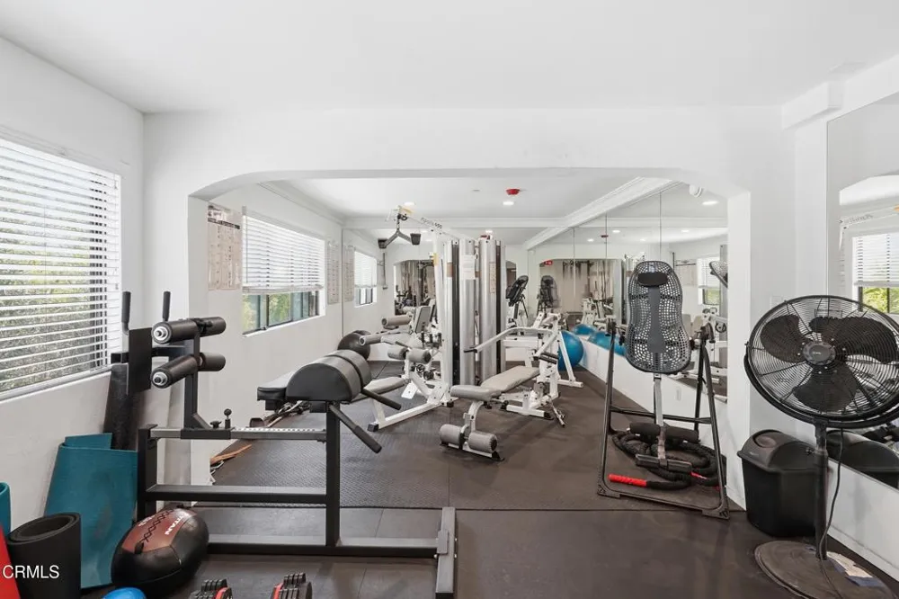 5260 Bellingham Avenue Los Angeles, CA 91607