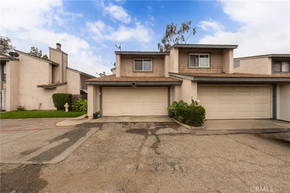 861 S Mountain Ontario, CA 91762