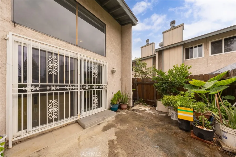 861 S Mountain Ontario, CA 91762
