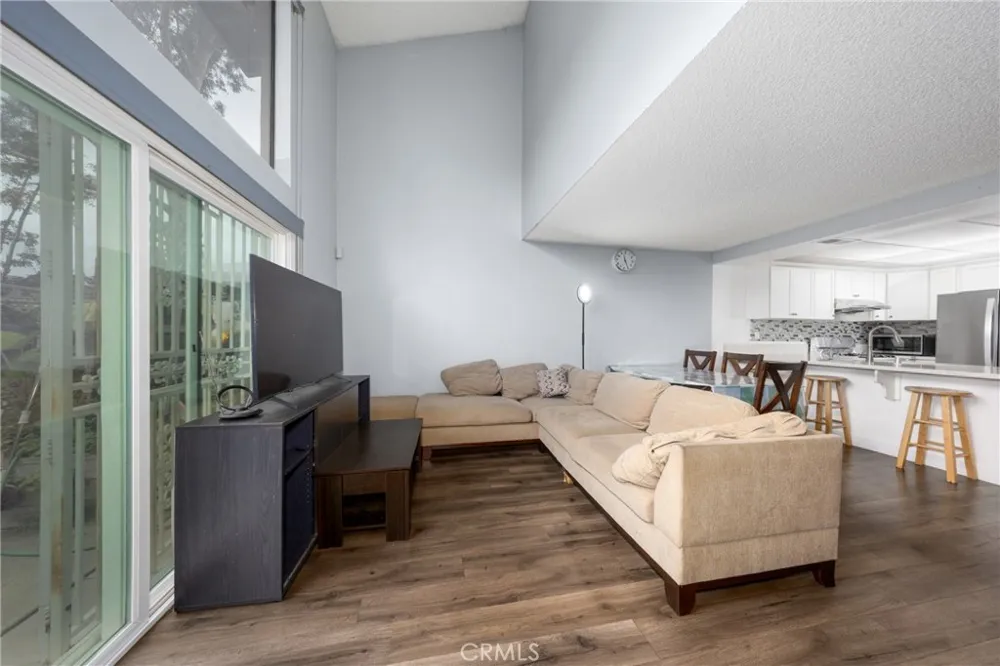 861 S Mountain Ontario, CA 91762