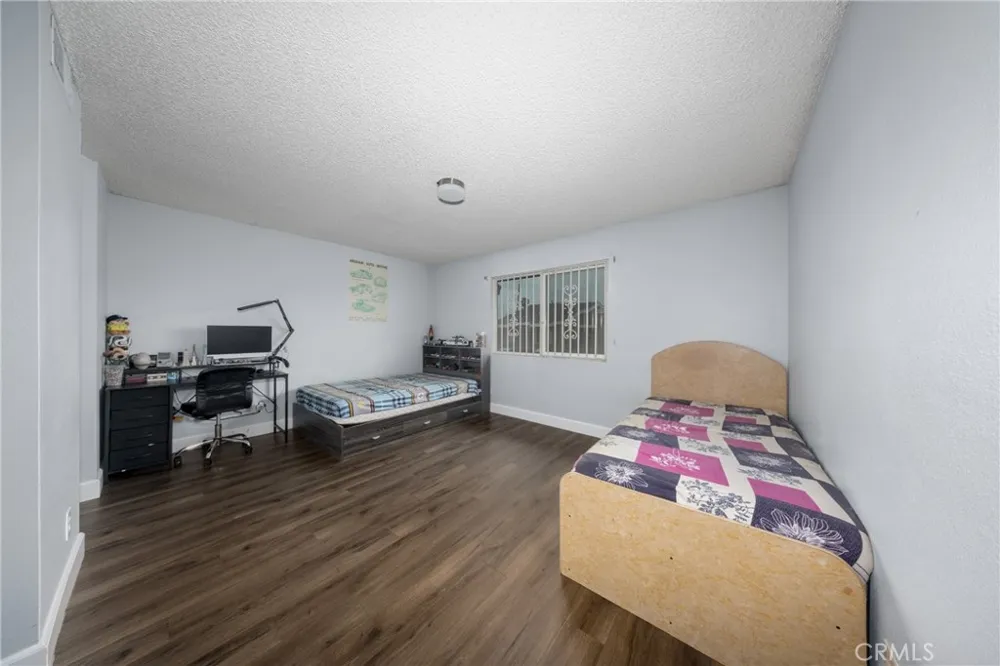 861 S Mountain Ontario, CA 91762
