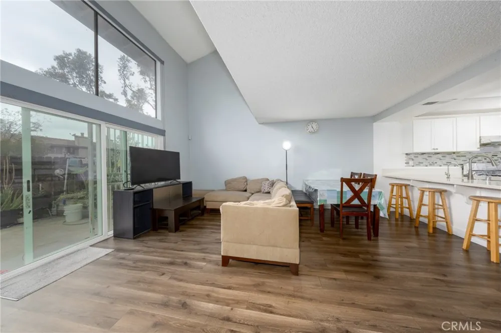 861 S Mountain Ontario, CA 91762