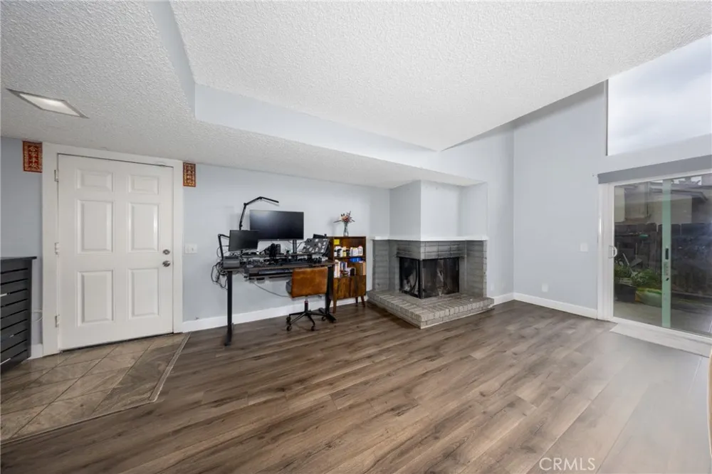 861 S Mountain Ontario, CA 91762