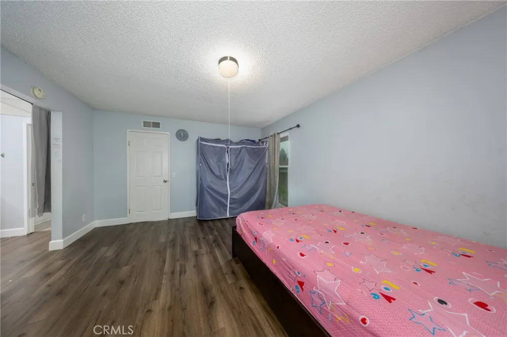 861 S Mountain Ontario, CA 91762