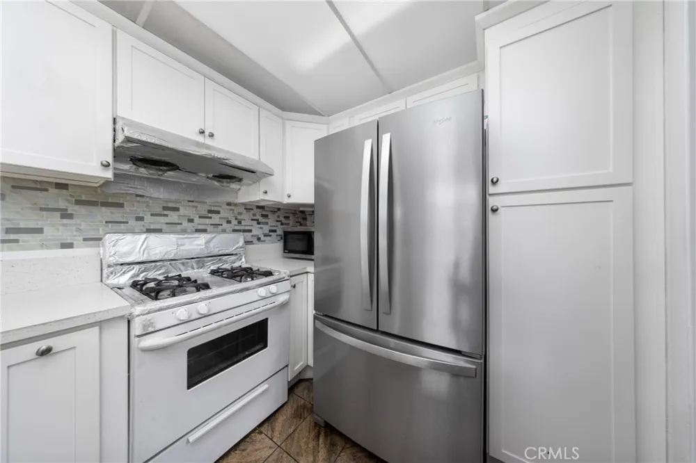 861 S Mountain Ontario, CA 91762