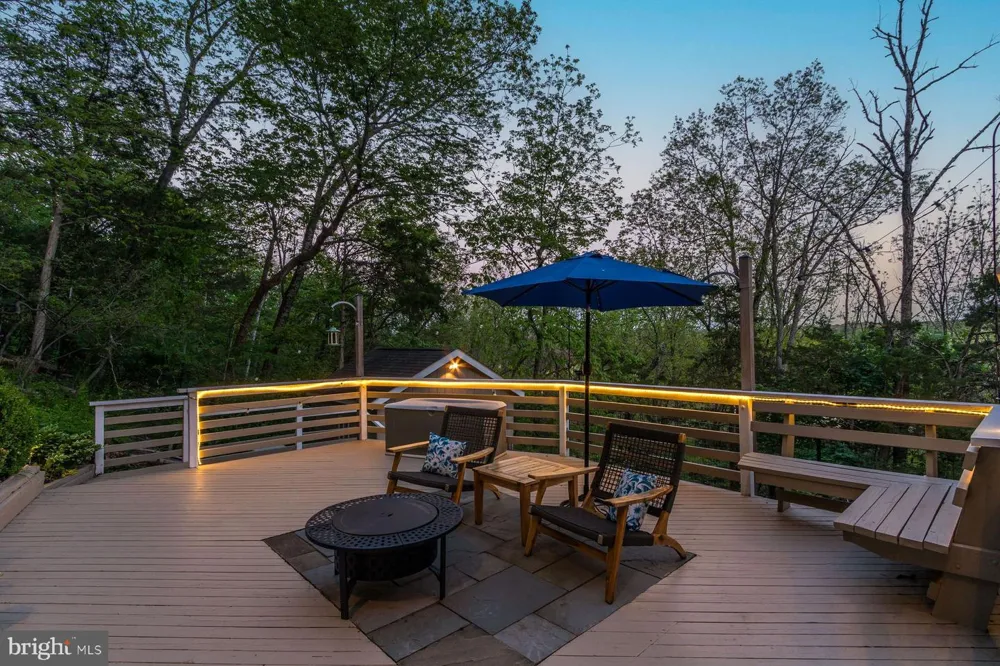 272 HEADQUARTERS ROAD Erwinna, PA 18920